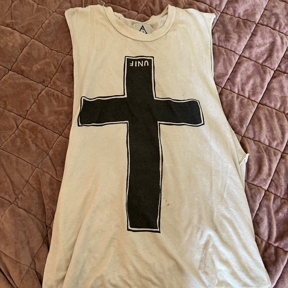 UNIF worship tank xs